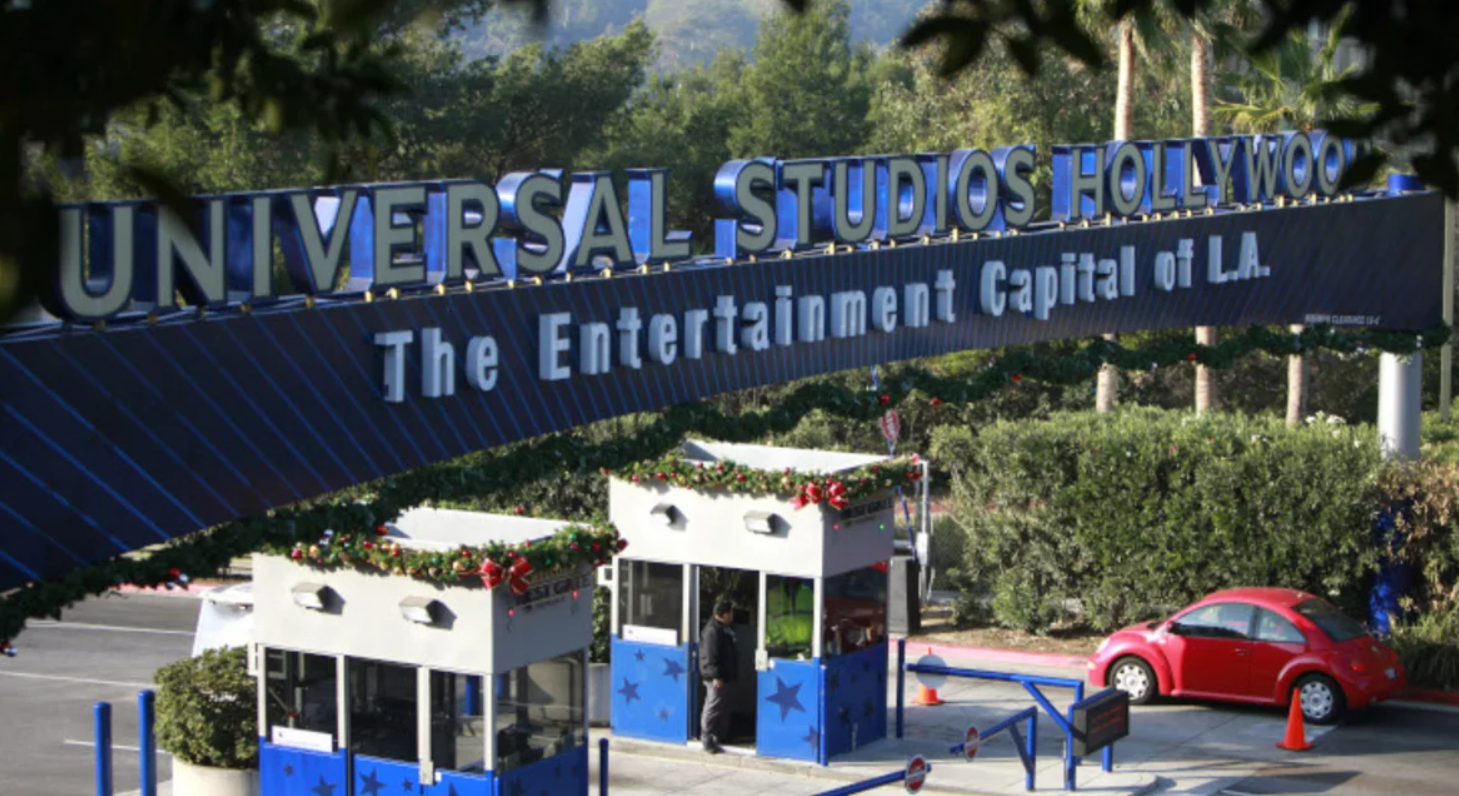 Σοβαρό ατύχημα στα Universal Studios: Έσπασαν τα φρένα σε τραμ, 15 τραυματίες