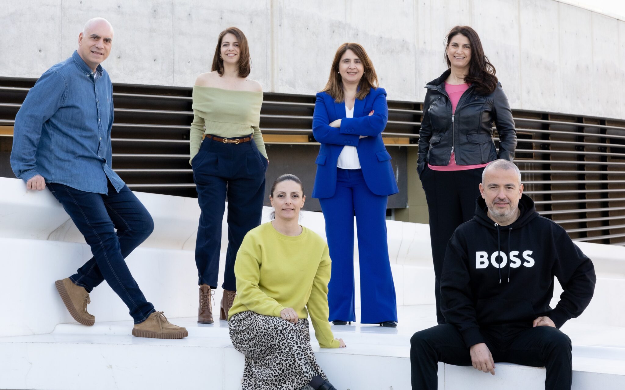 Η οργανωτική επιτροπή των 3ων Carob Awards σε μια αποστολή για “Τεράτσιους”