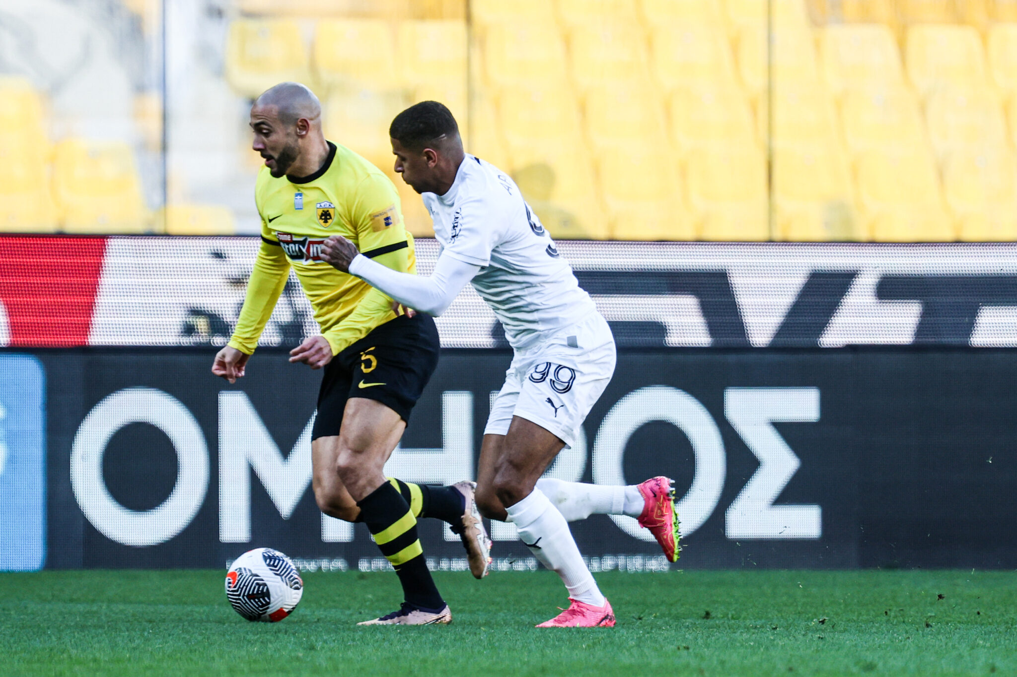 «Παίζεται» του Άμραμπατ  στην ΑΕΚ για Άρη