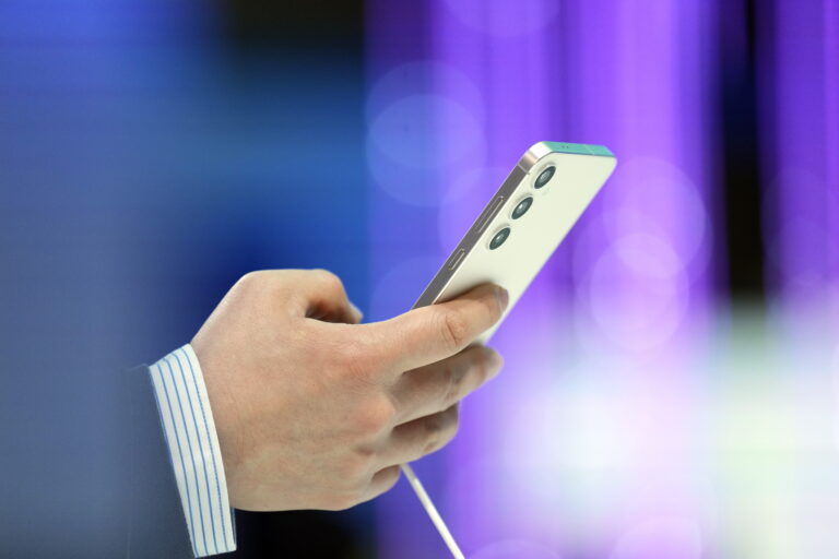 Mε ταυτότητα, άδεια οδηγού και ΜΟΤ η πρεμιέρα του «Ψηφιακού Πολίτη»