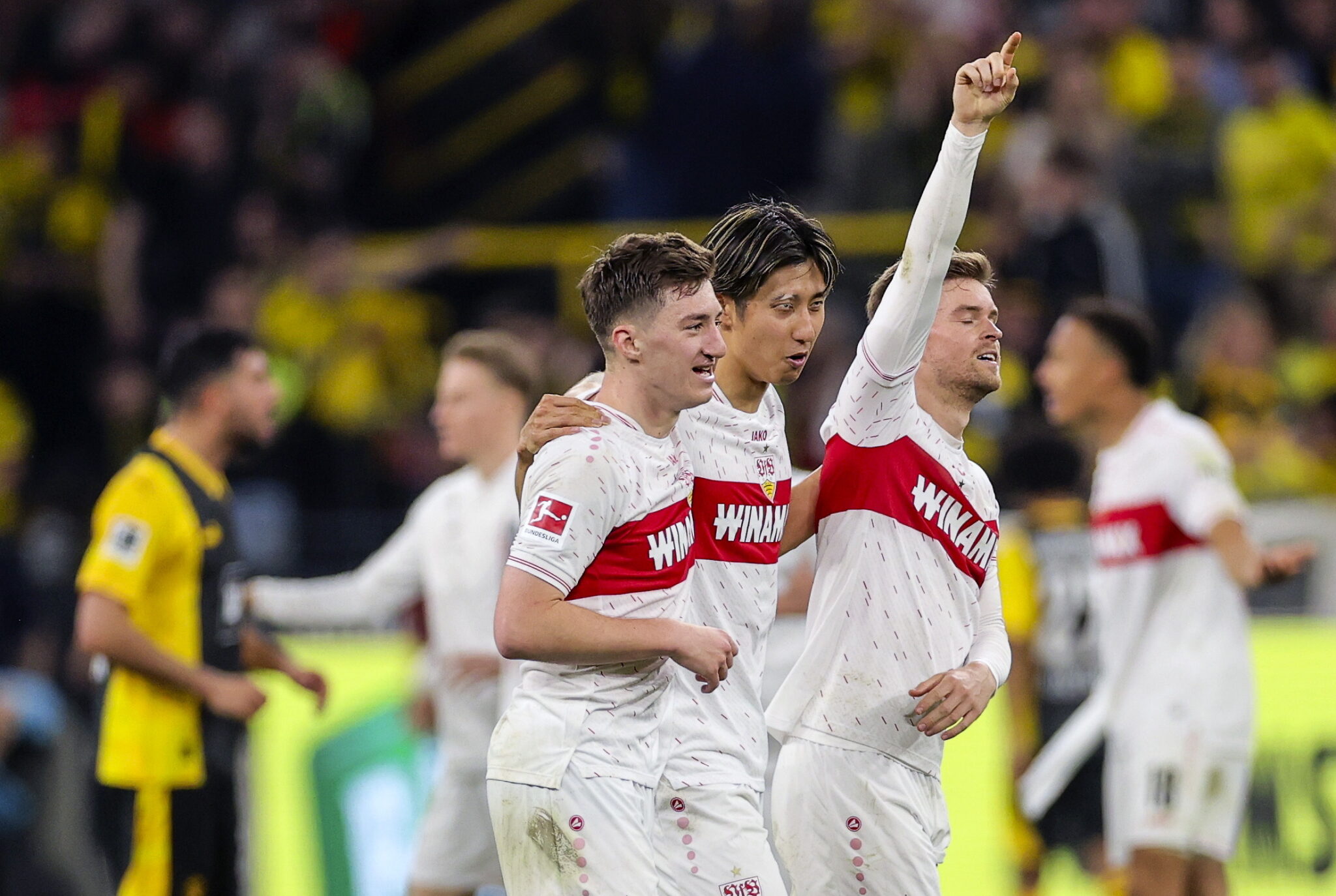 Άλωσε το Ντόρτμουντ και τεντώνει το σεντόνι η απίστευτη Στουτγκάρδη