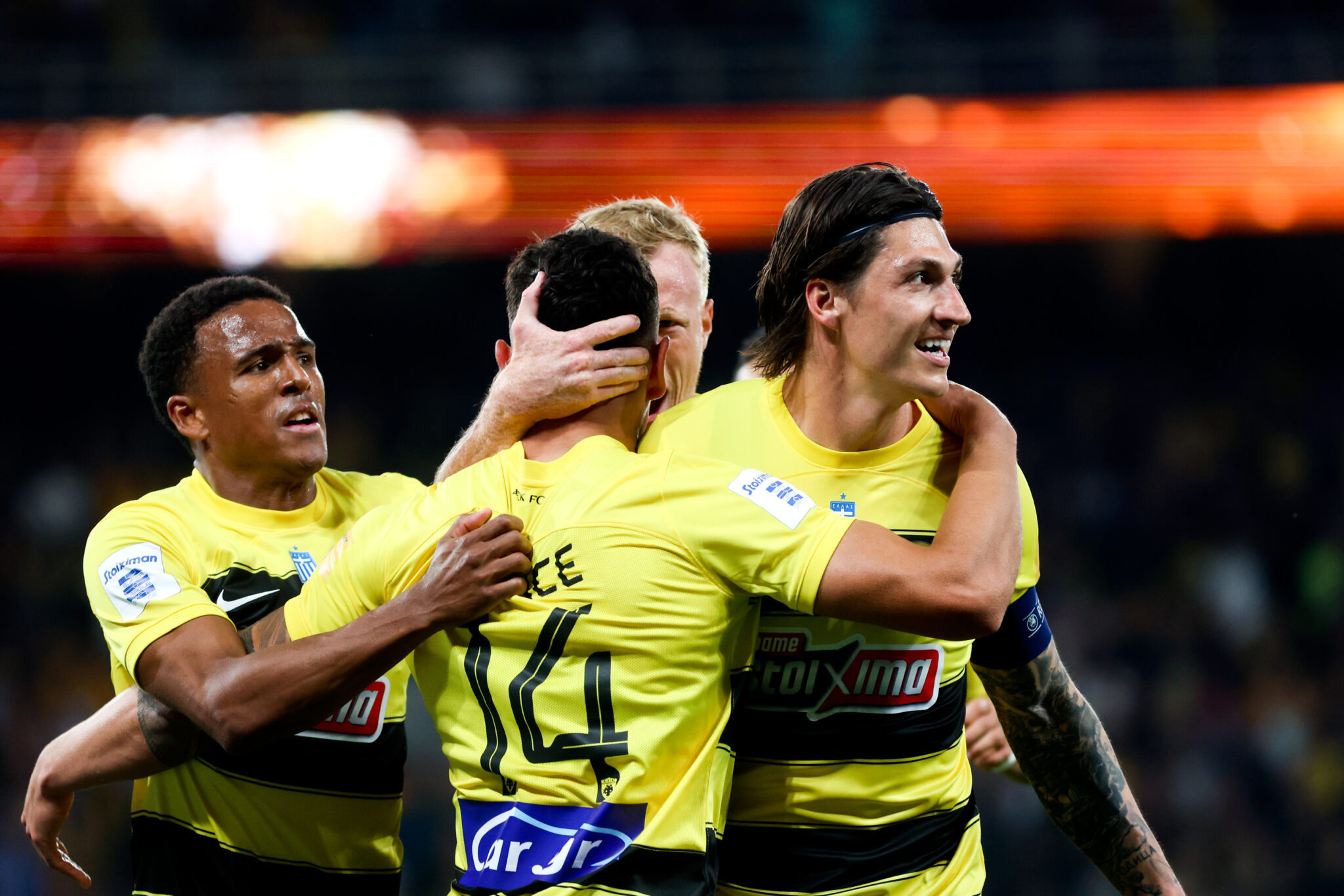 Πάρτι γενεθλίων για ΑΕΚ με οικοδεσπότη τον Πόνσε και καλεσμένο τον Άρη