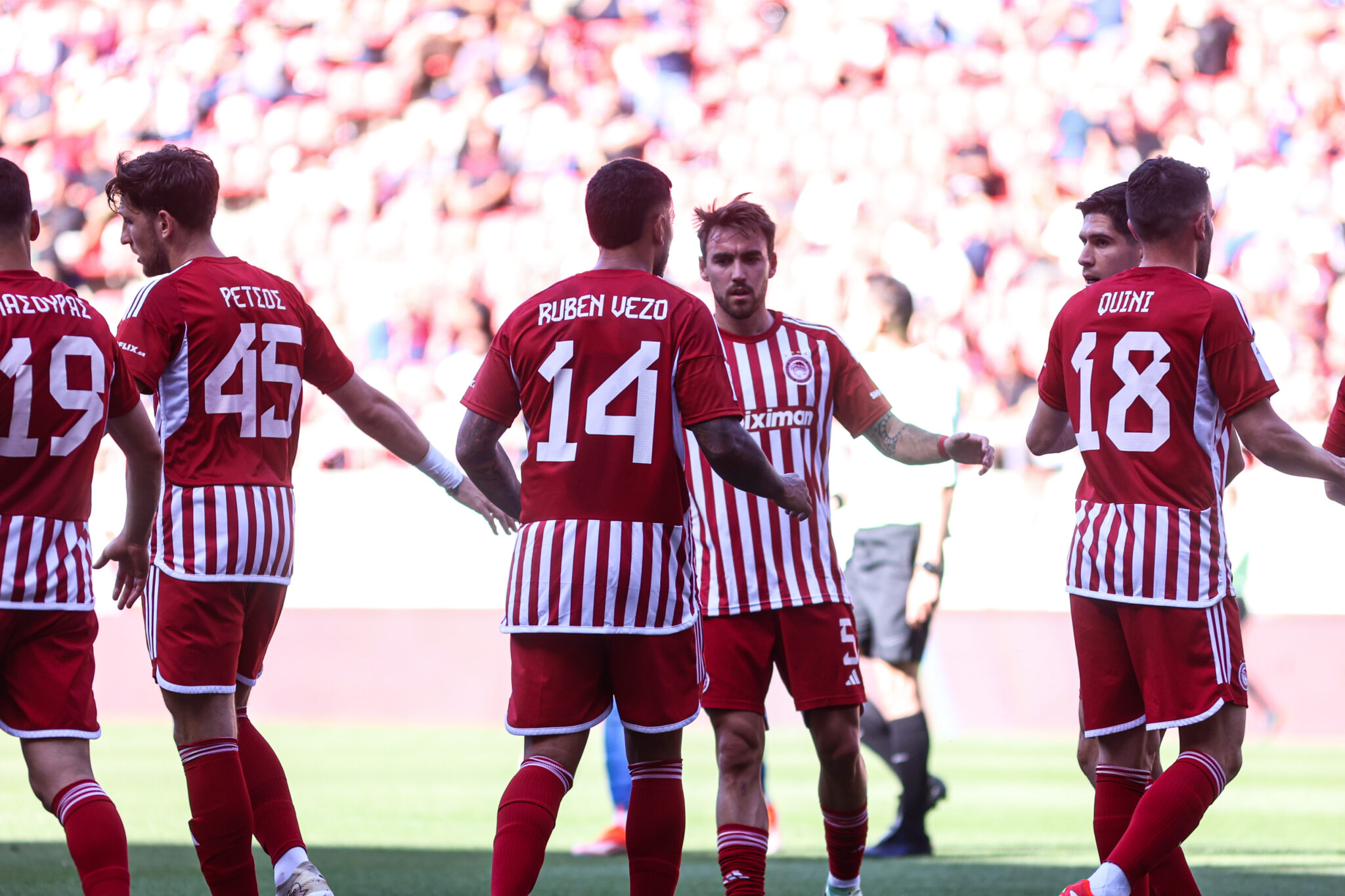 Κεφάτος Ολυμπιακός, γονάτισε τη Λαμία και… μάρσαρε για Άστον Βίλα