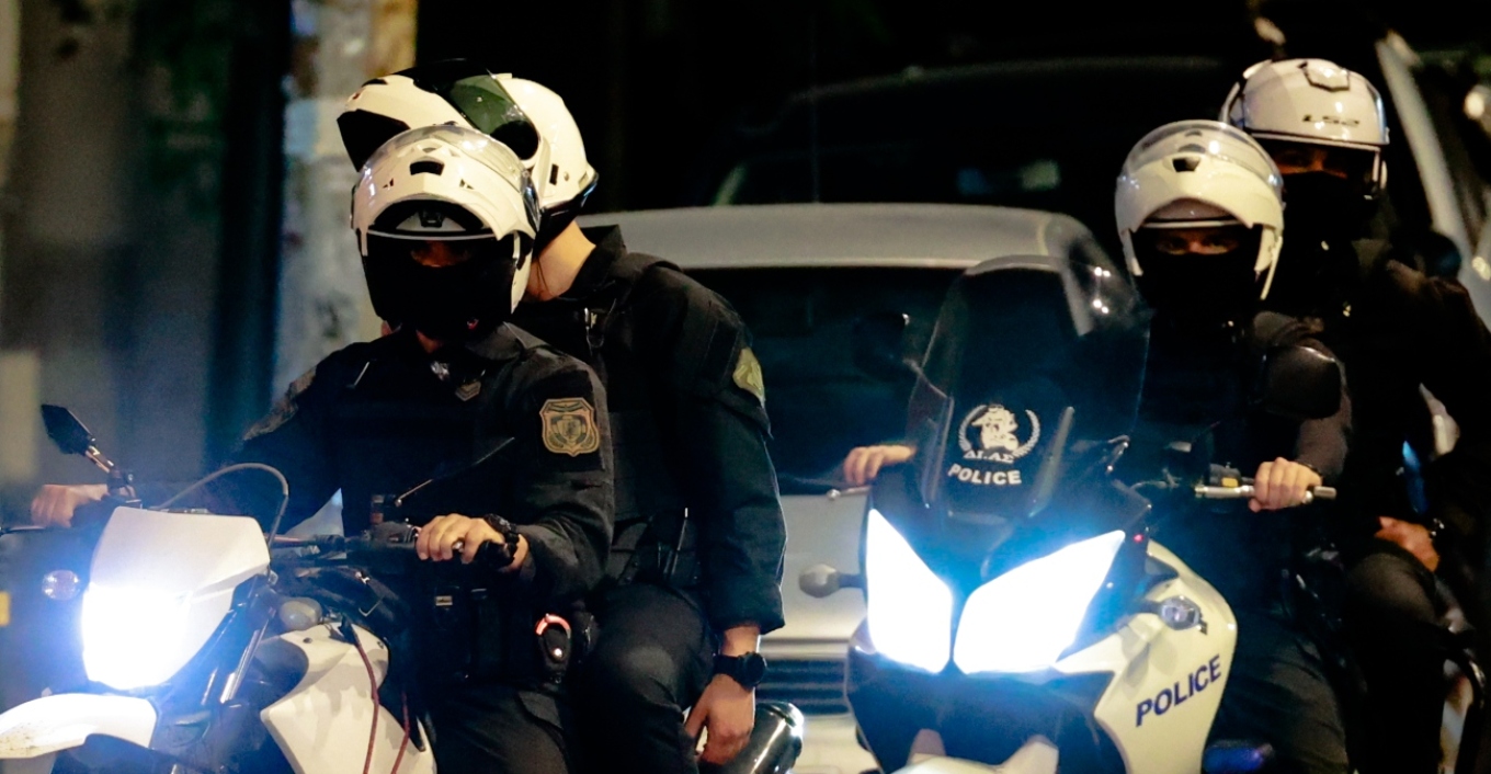 Φονικό στην Ηλιούπολη: Νεκροί μητέρα και γιος με τραύματα από σφαίρες