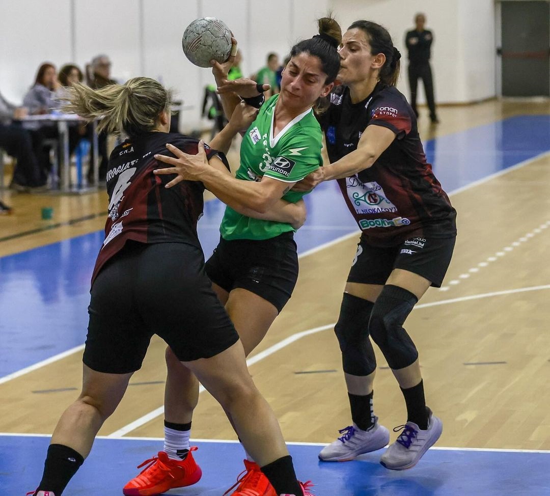 Αγκαλιά με τον 12ο τίτλο τα CyView Λατσιά στο πρωτάθλημα Γυναικών στο Χάντμπολ