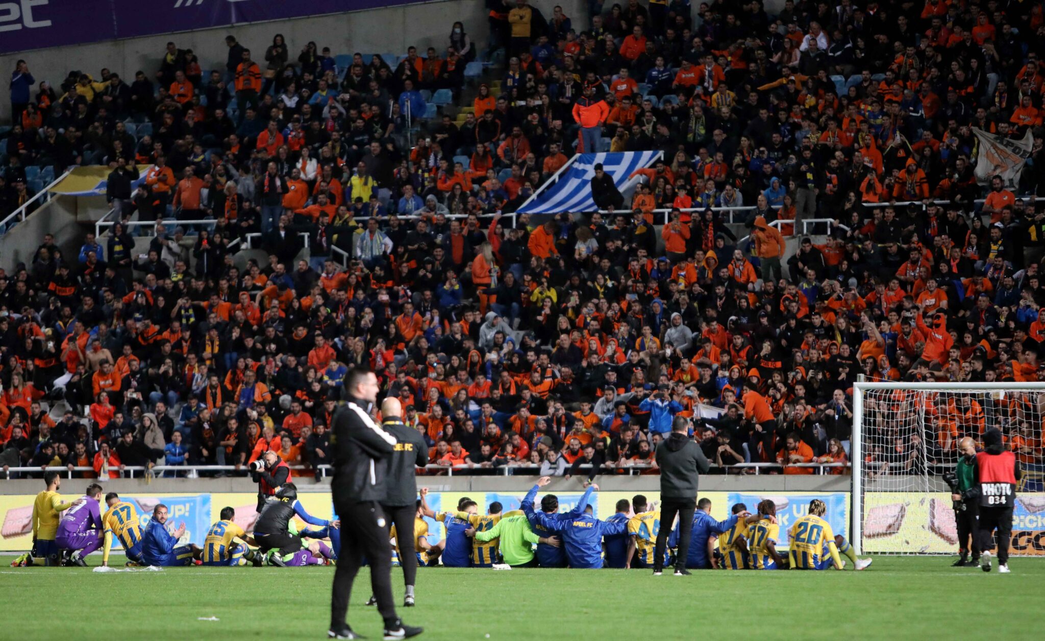 Κυκλοφορούν και… εξαφανίζονται τα εισιτήρια του ΑΠΟΕΛ-ΑΕΚ