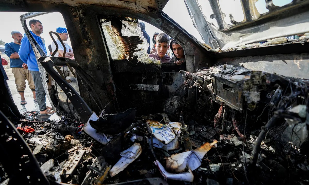 Εύφλεκτο σκηνικό στη Μέση Ανατολή, με τα όπλα «παρά πόδα» Ισραήλ και Ιράν (VID)