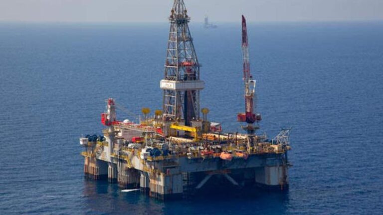 Πρόεδρος ΡΑΕΚ: Τα αποθέματα ΦΑ μπορεί να δώσουν μεταβατική λύση