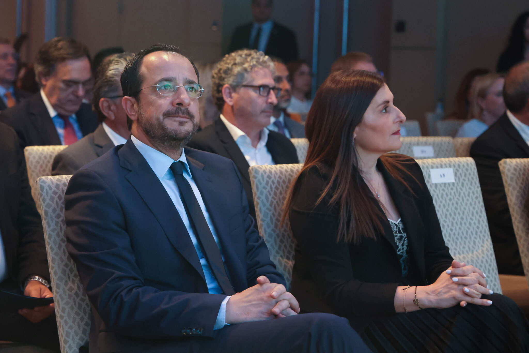 Γιατί δεν έχει διορίσει μέχρι σήμερα Υφυπουργό Μετανάστευσης ο ΠτΔ;