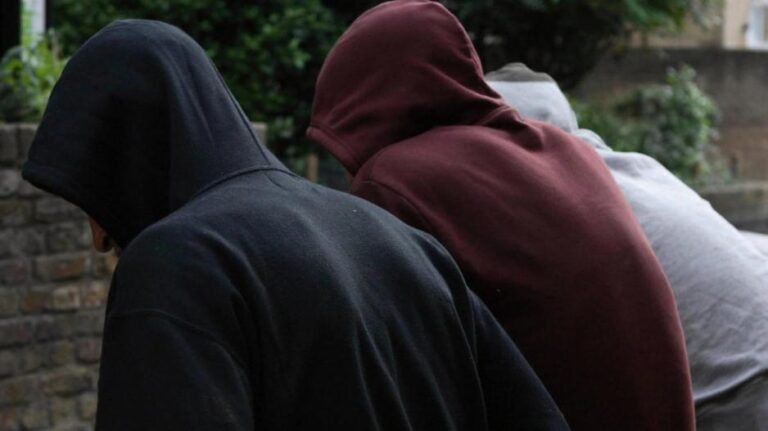 Έκαψαν λάστιχα τα ξημερώματα στο κέντρο της Λεμεσού