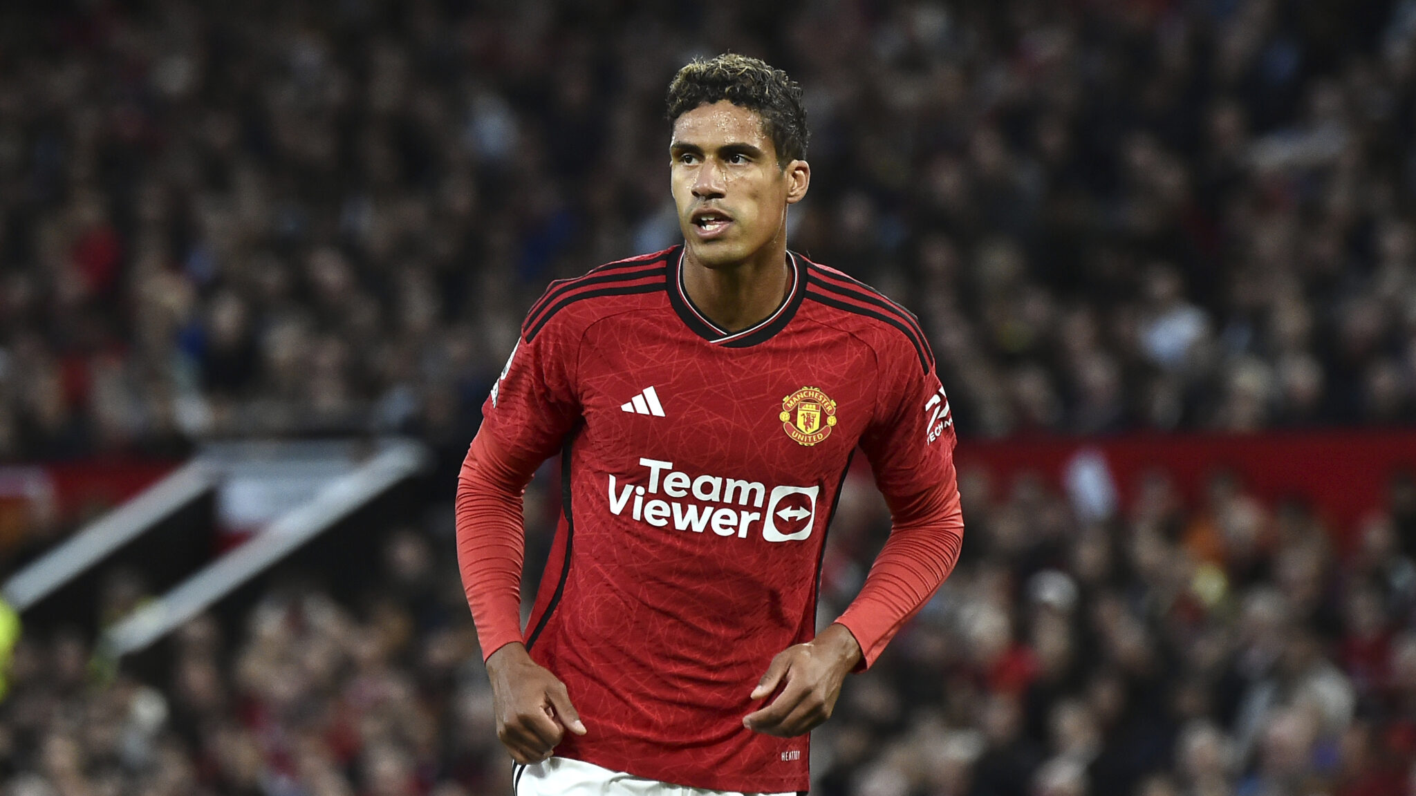 Παρελθόν από τη Μάντσεστερ Γιουνάιτεντ ο Ραφαέλ Βαράν