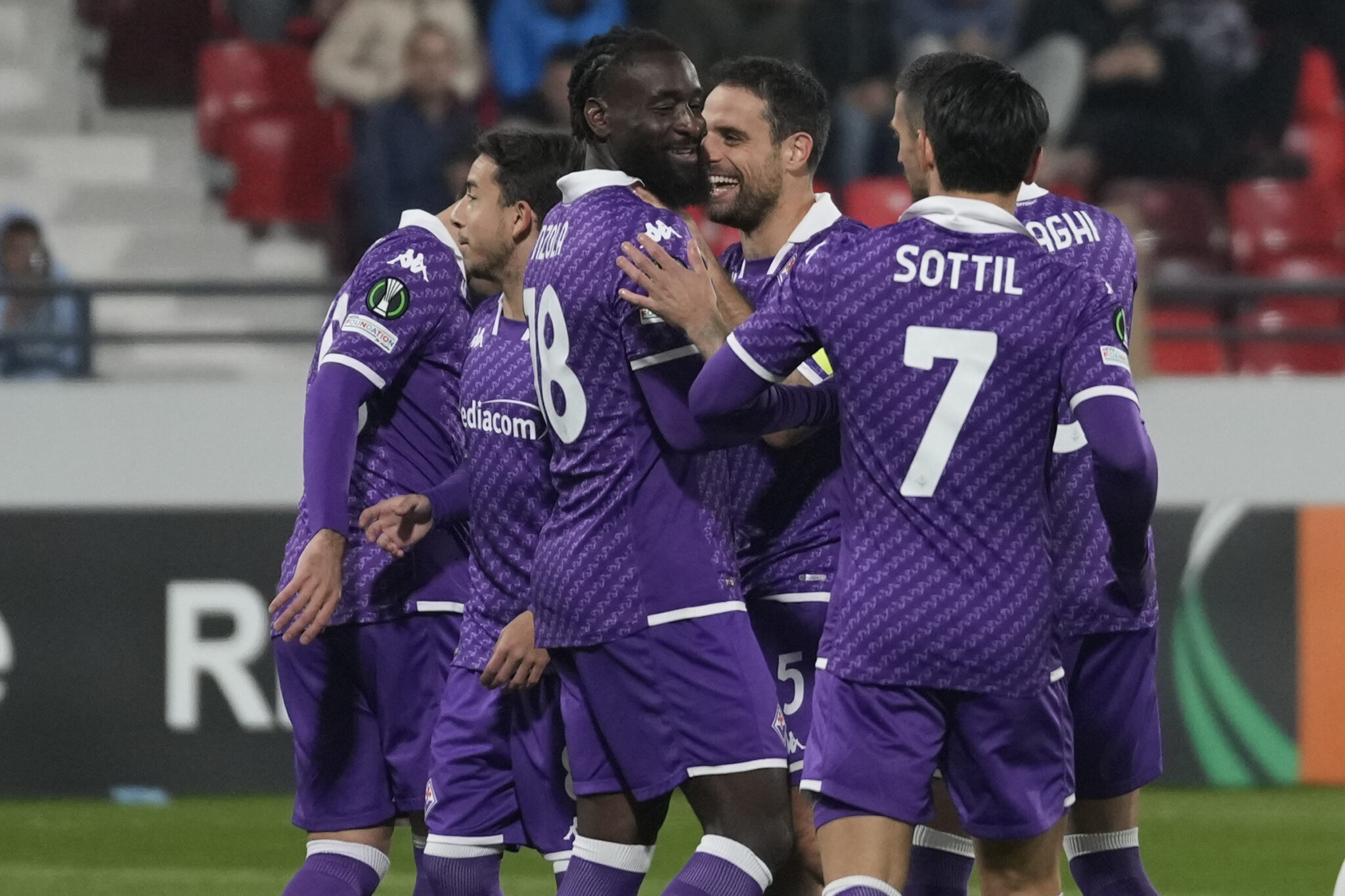 Γιγαντοοθόνες στο «Αρτέμιο Φράνκι» για τον τελικό του Conference League