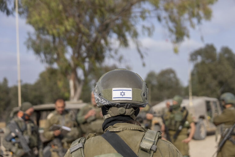 Σε στάση αναμονής ο πλανήτης για απάντηση της Χαμάς στην πρόταση για εκεχειρία