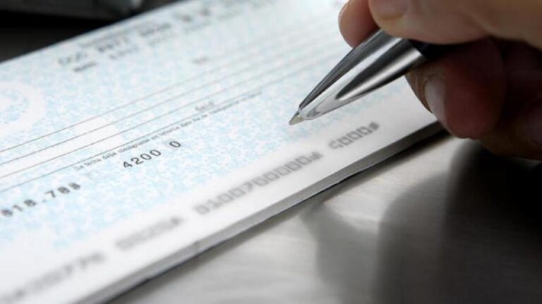 Ακάλυπτες επιταγές αξίας €252.988 από τον Ιανουάριο μέχρι και τον Απρίλιο 