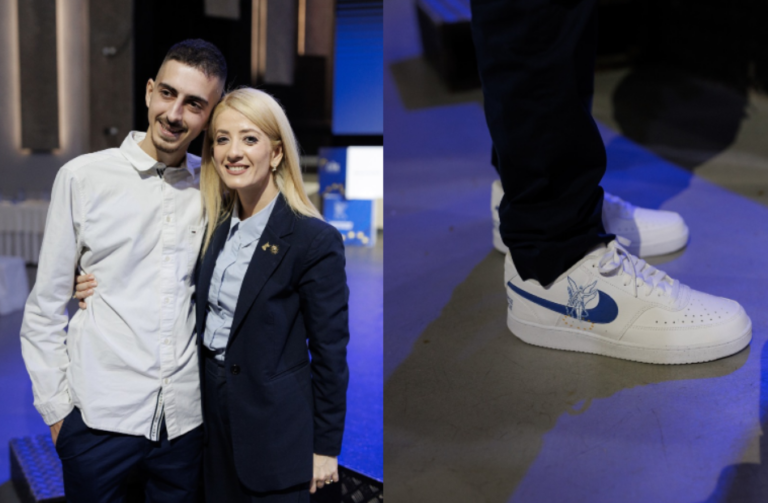 ΦΩΤΟ: Viral τα παπούτσια του ΔΗΣΥ που πρώτη θα φορέσει η Αννίτα