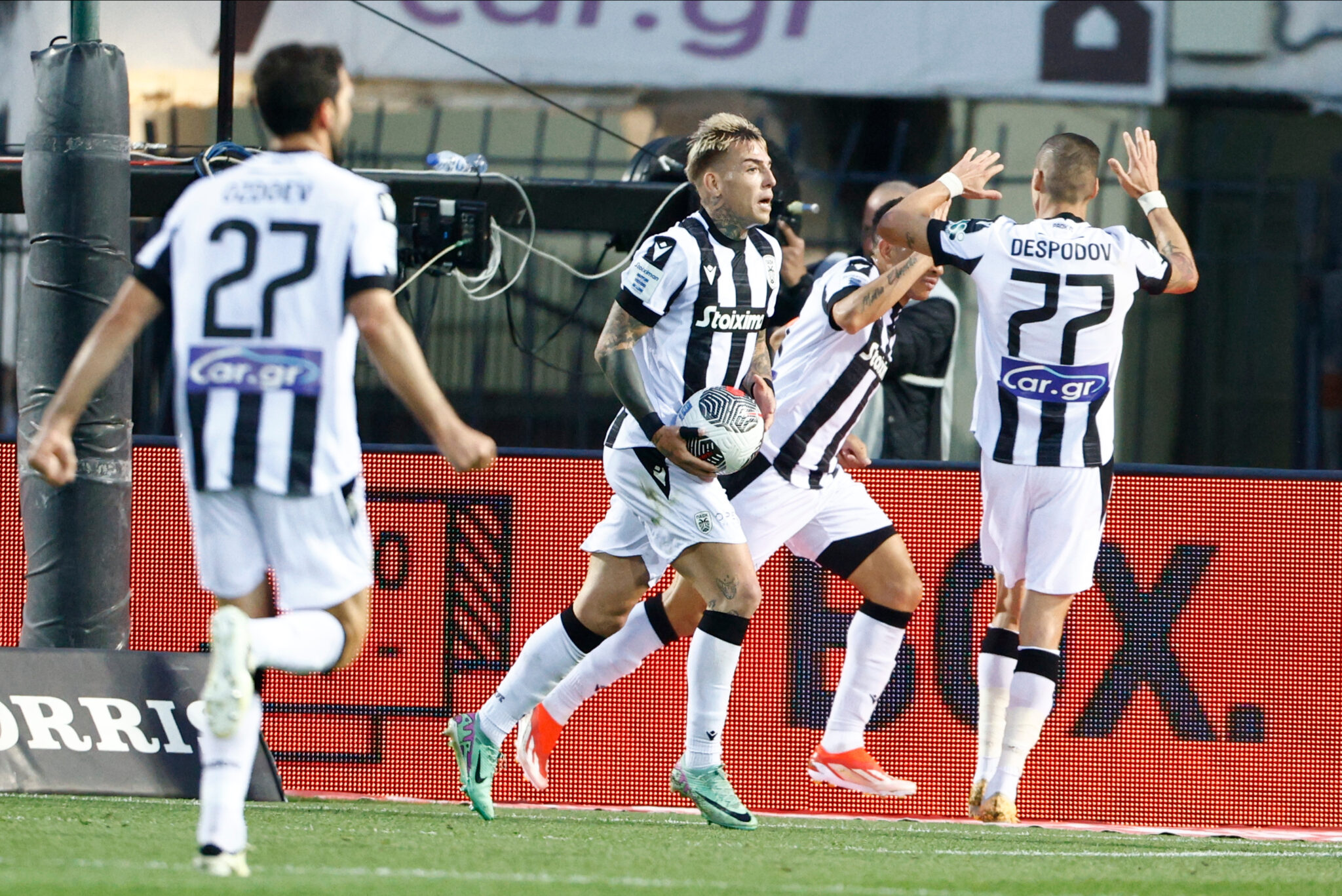Διέλυσε τον Παναθηναϊκό στο «κάστρο» της Τούμπας και πάει καρφί για τίτλο ο ΠΑΟΚ