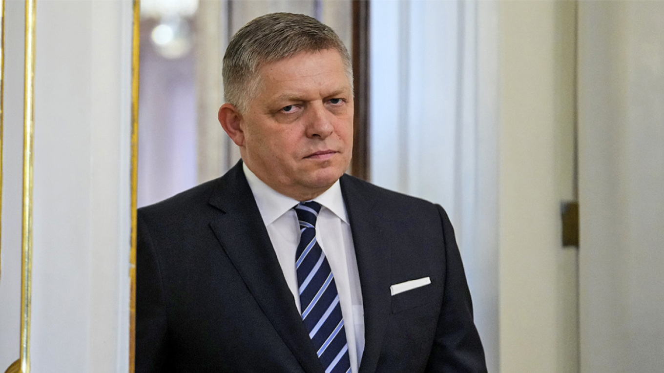 Σε ΜΕΘ νοσηλεύεται ο Φίτσο, συνεδριάζει το Συμβούλιο Ασφαλείας της Σλοβακίας