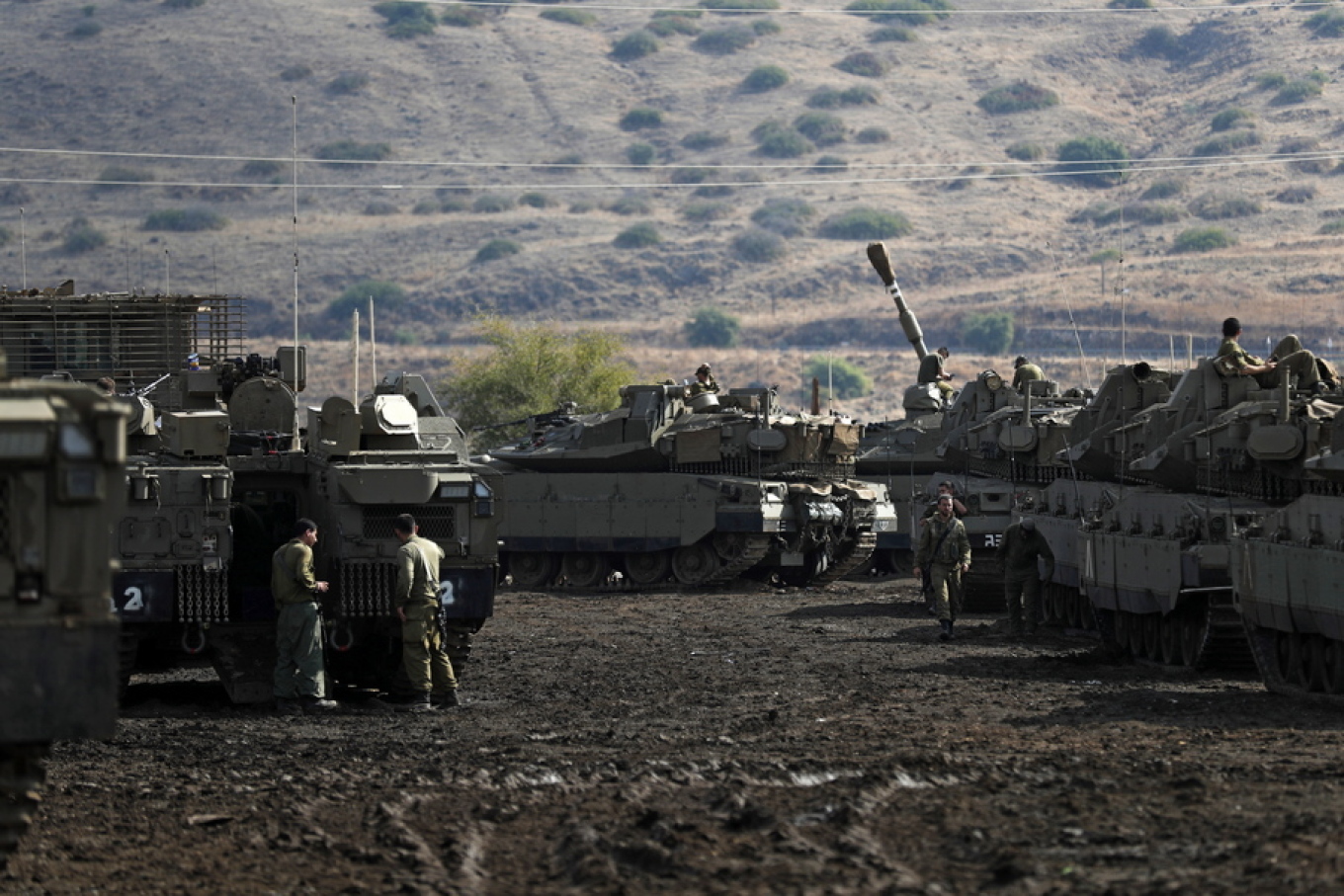 Η Χεζμπολάχ εκτόξευσε δεκάδες ρουκέτες εναντίον βάσης του ισραηλινού στρατού