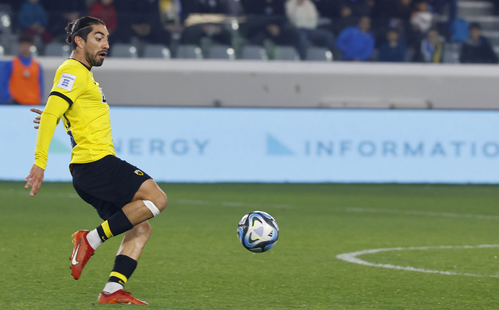 Παραμένουν εκτός Μουκουντί και Πισάρο στην ΑΕΚ