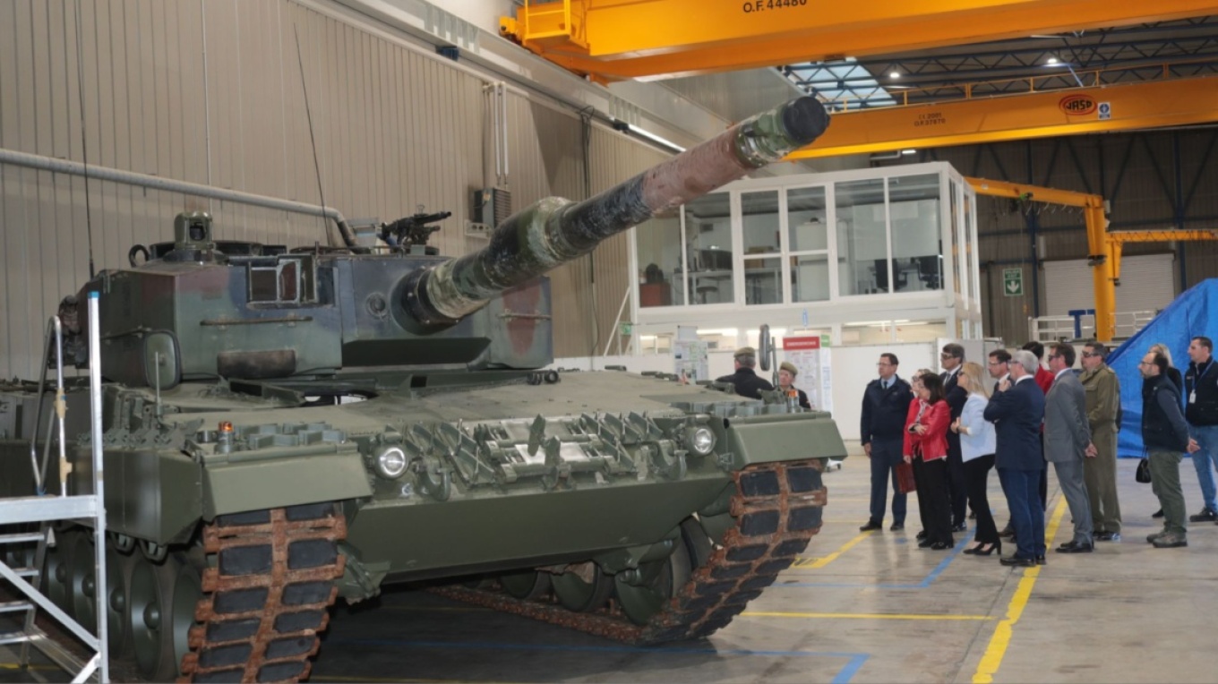 Η Ισπανία θα στείλει στην Ουκρανία τον Ιούνιο άρματα μάχης και πυραύλους Patriot