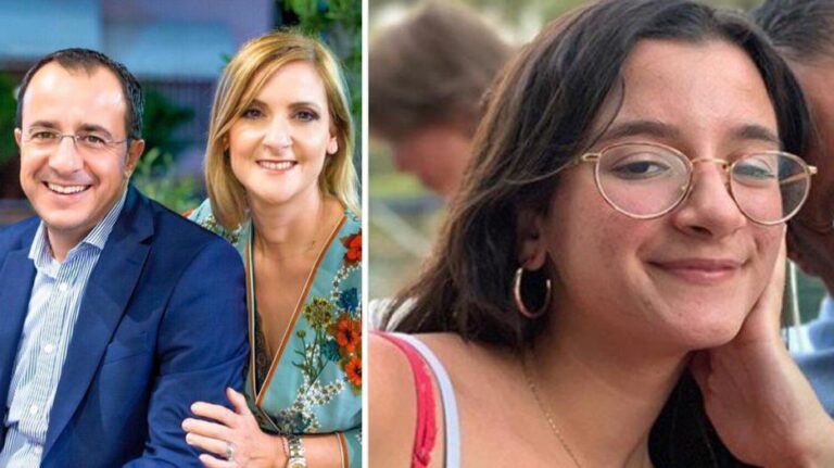 Περήφανος μπαμπάς ο Πρόεδρος της Δημοκρατίας στην αποφοίτηση της κόρης του