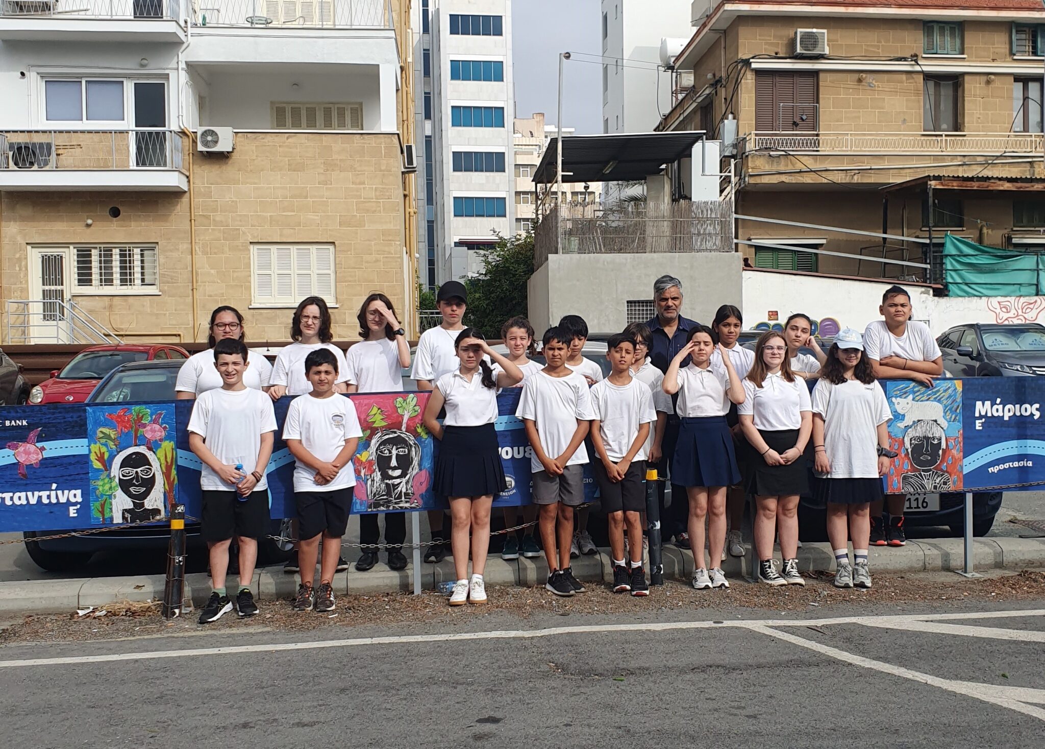 Με έμπνευση και χρώματα από τα παιδιά γέμισε η οδός Κρήτης