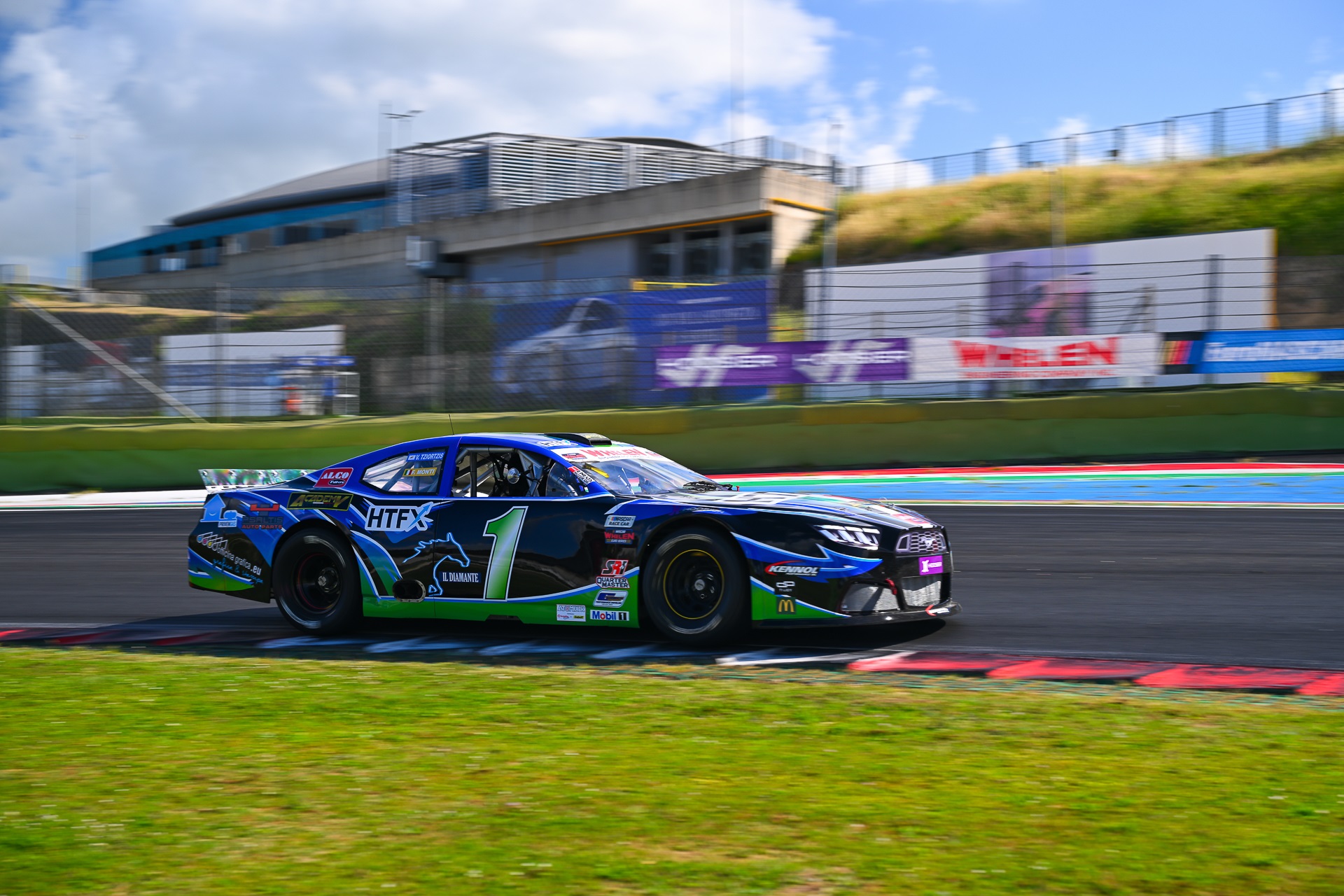 Με αποφασιστικότητα στη Μεγάλη Βρετανία ο Βλαδίμηρος Τζιωρτζής