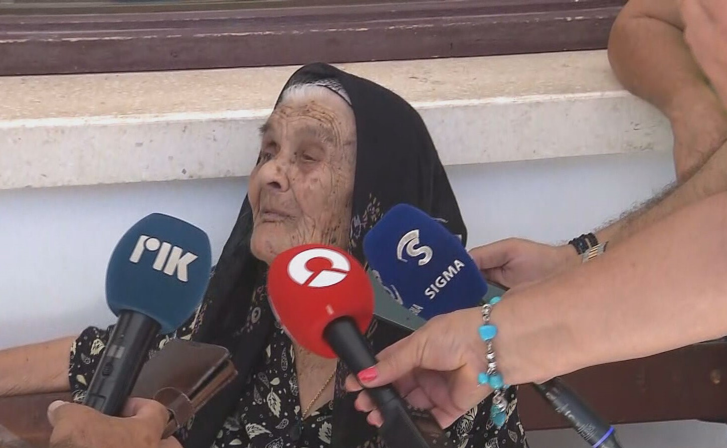 Παφίτισσα ψηφοφόρος ετών 103:"Πρώτη φορά ψήφισα τον Μακάριο,τώρα τον εγγονό μου"