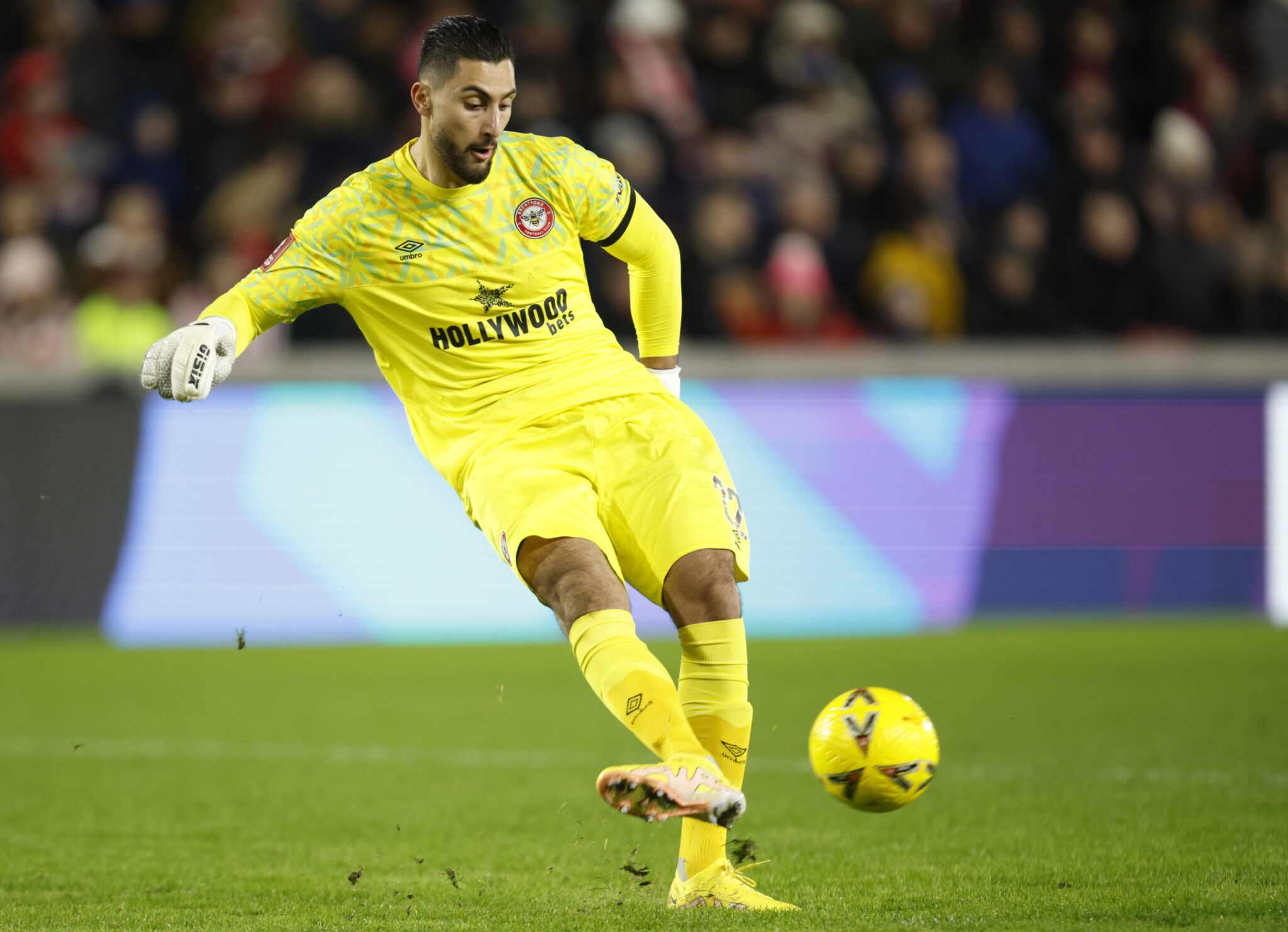 Φορτσάρει για δύο μεταγραφές η ΑΕΚ, τι ισχύει με Στρακόσα και Μπρινιόλι