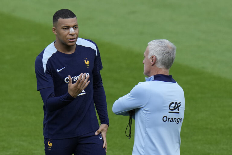 Ντεσάν: «Ο Κιλιάν δεν μπορεί να συγκριθεί με τους άλλους»