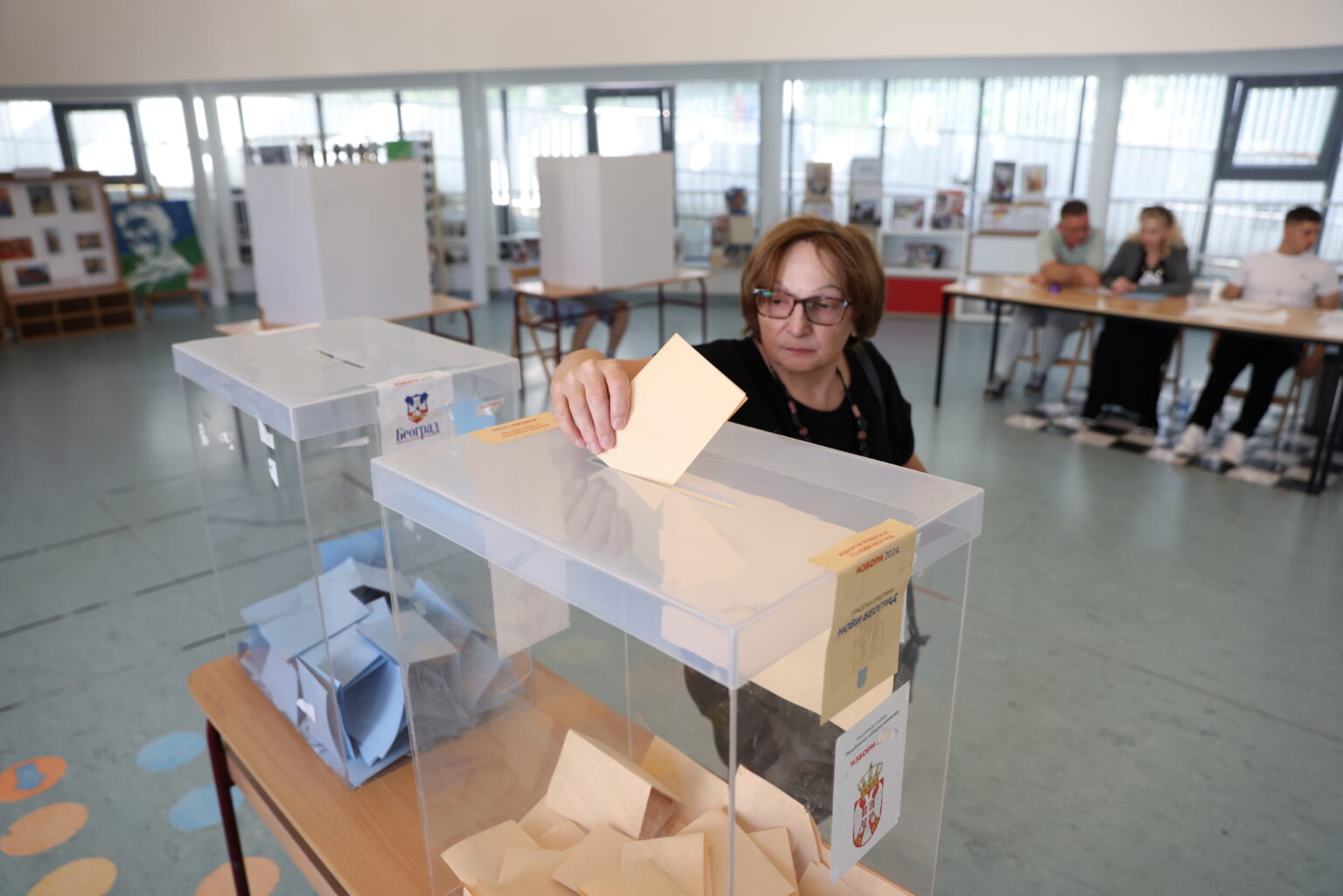 Σε εξέλιξη οι δημοτικές εκλογές στη Σερβία