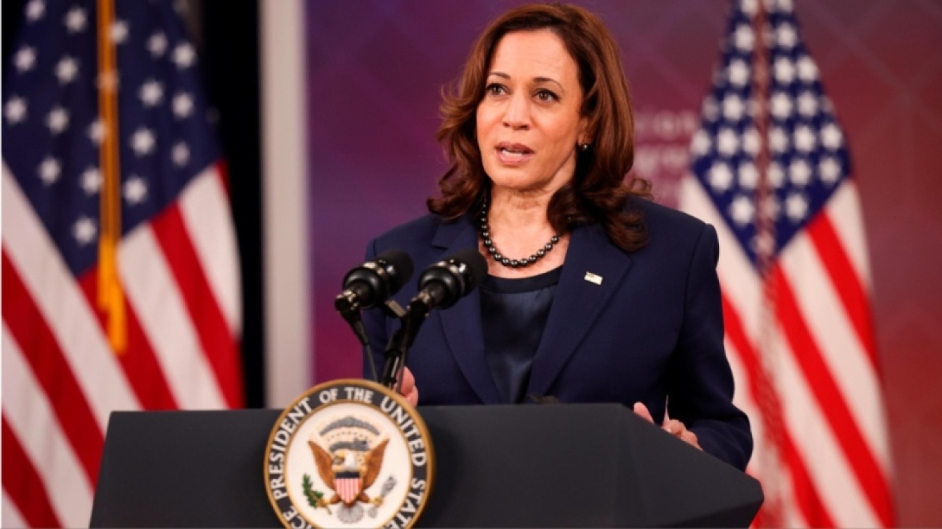 Η Κάμαλα Χάρις ανακοίνωσε ανθρωπιστική βοήθεια 1,5 δισ. δολαρίων στην Ουκρανία