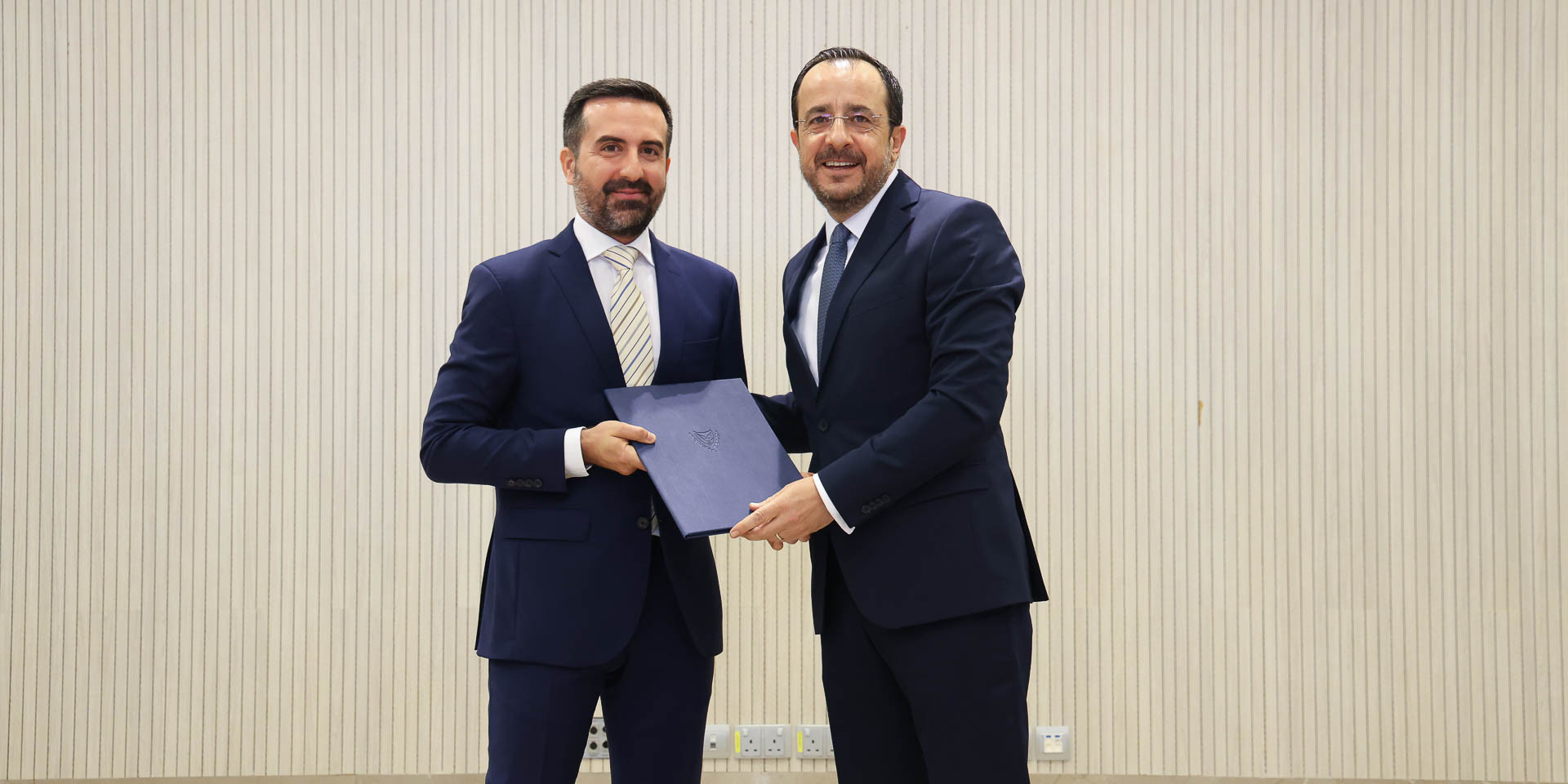 Ο Πρόεδρος παρέδωσε τα ηνία του Υφυπουργείου Μετανάστευσης στον Νικόλα Ιωαννίδη