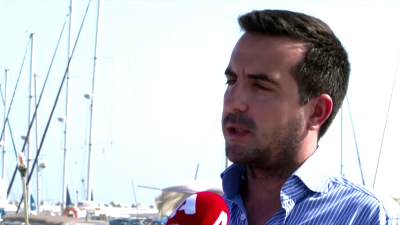 Αναλαμβάνει και επισήμως καθήκοντα ο πρώτος Υφυπουργός Μετανάστευσης