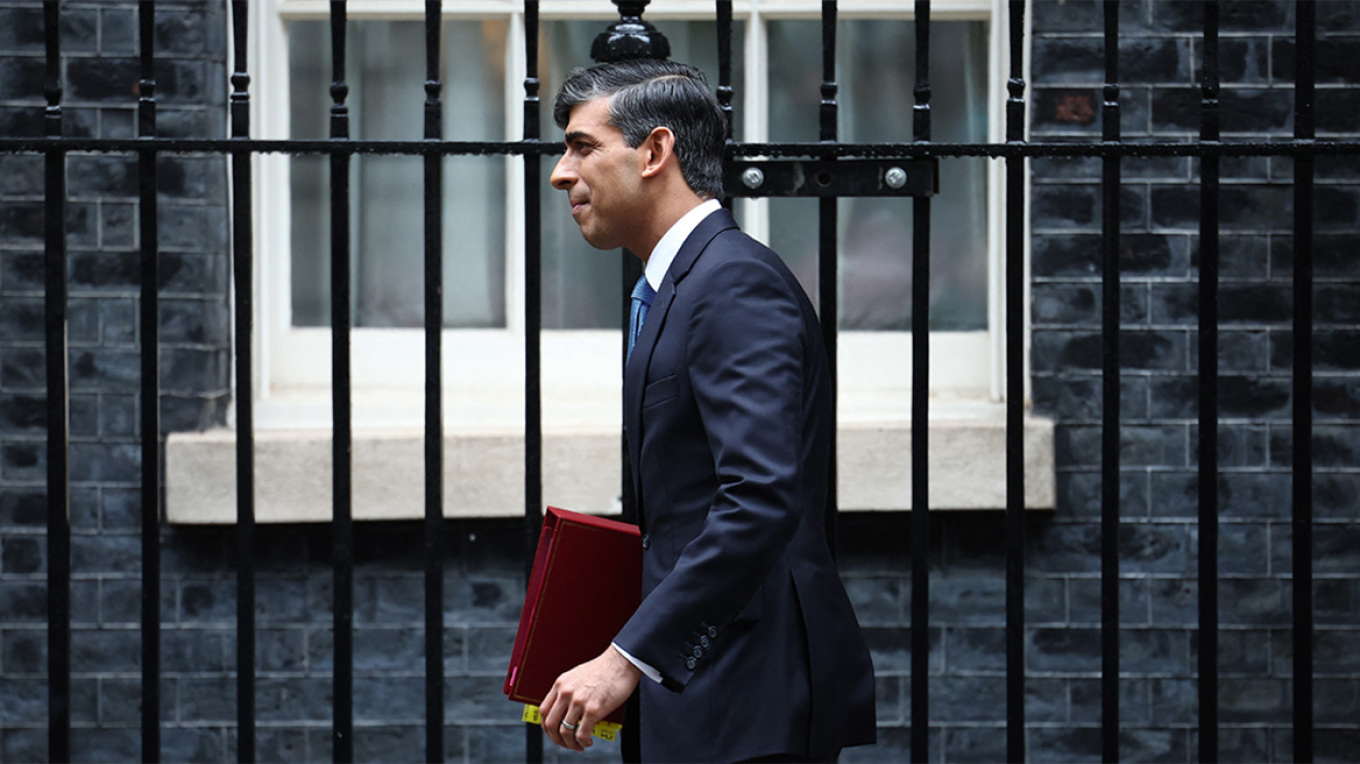 Βρετανία: Συνέλαβαν τέσσερα άτομα που εισέβαλαν σε ιδιοκτησία του Σούνακ