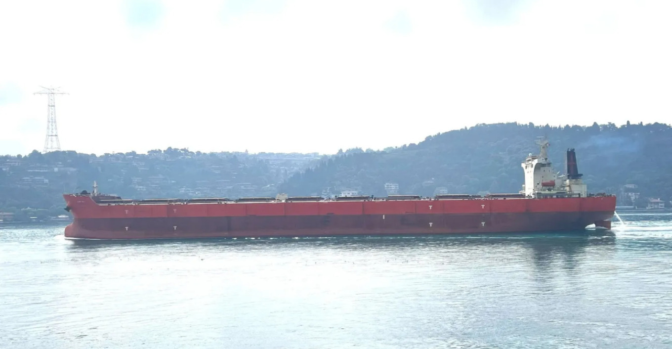 Οι Χούθι έπληξαν ελληνόκτητο πλοίο, τραυματισμοί και ζημιές