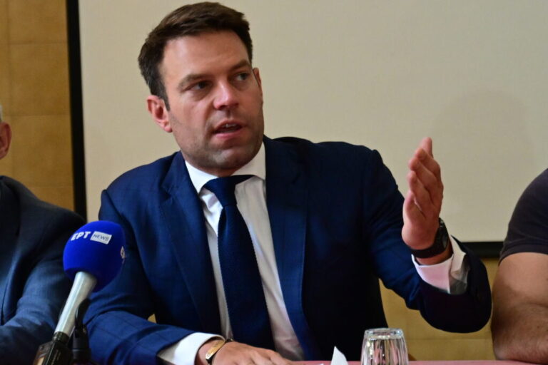 Κασσελάκης: Αιχμές κατά Τσίπρα για τα οικονομικά του ΣΥΡΙΖΑ