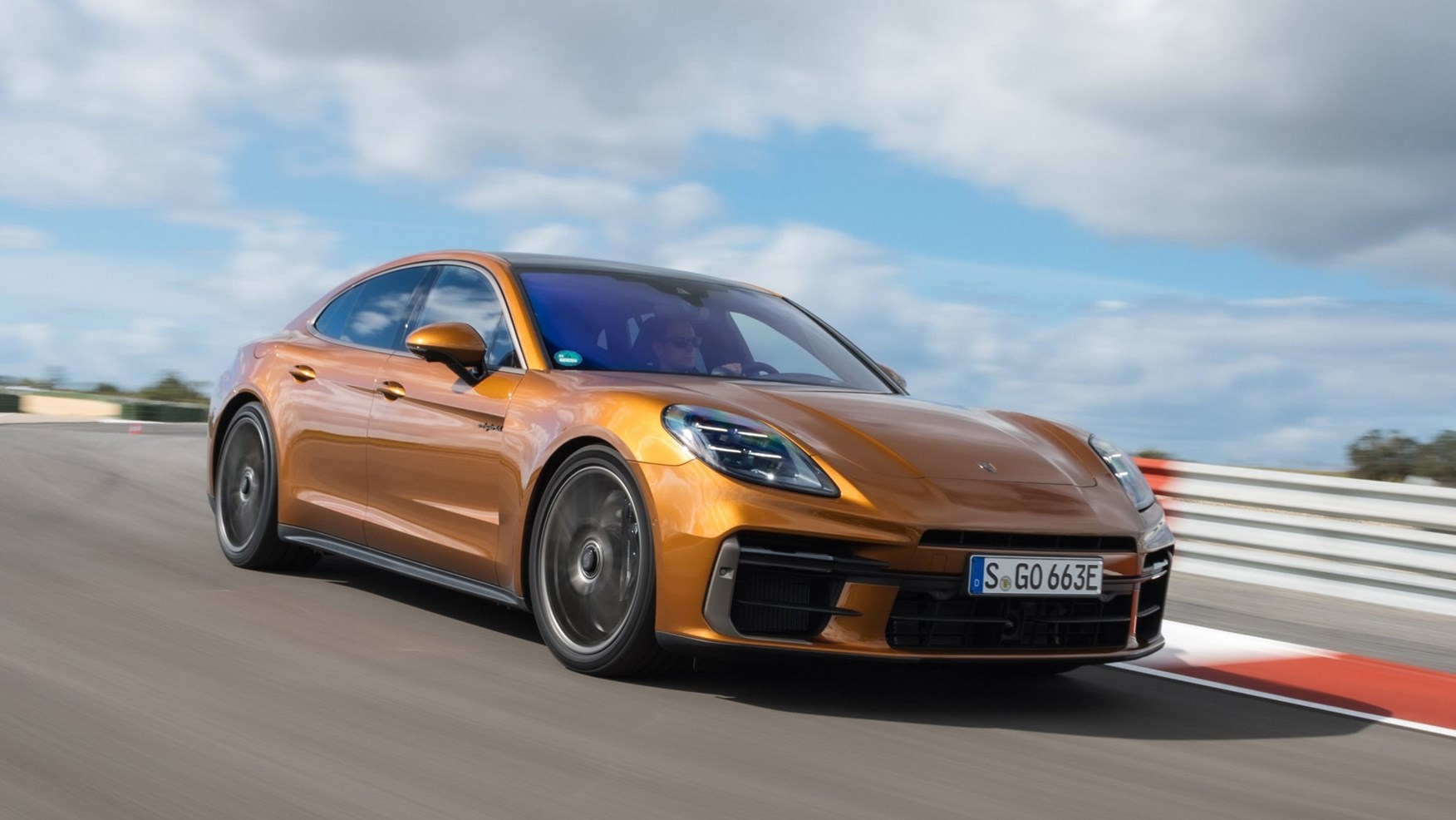 Η νέα Porsche Panamera σε άλλο επίπεδο