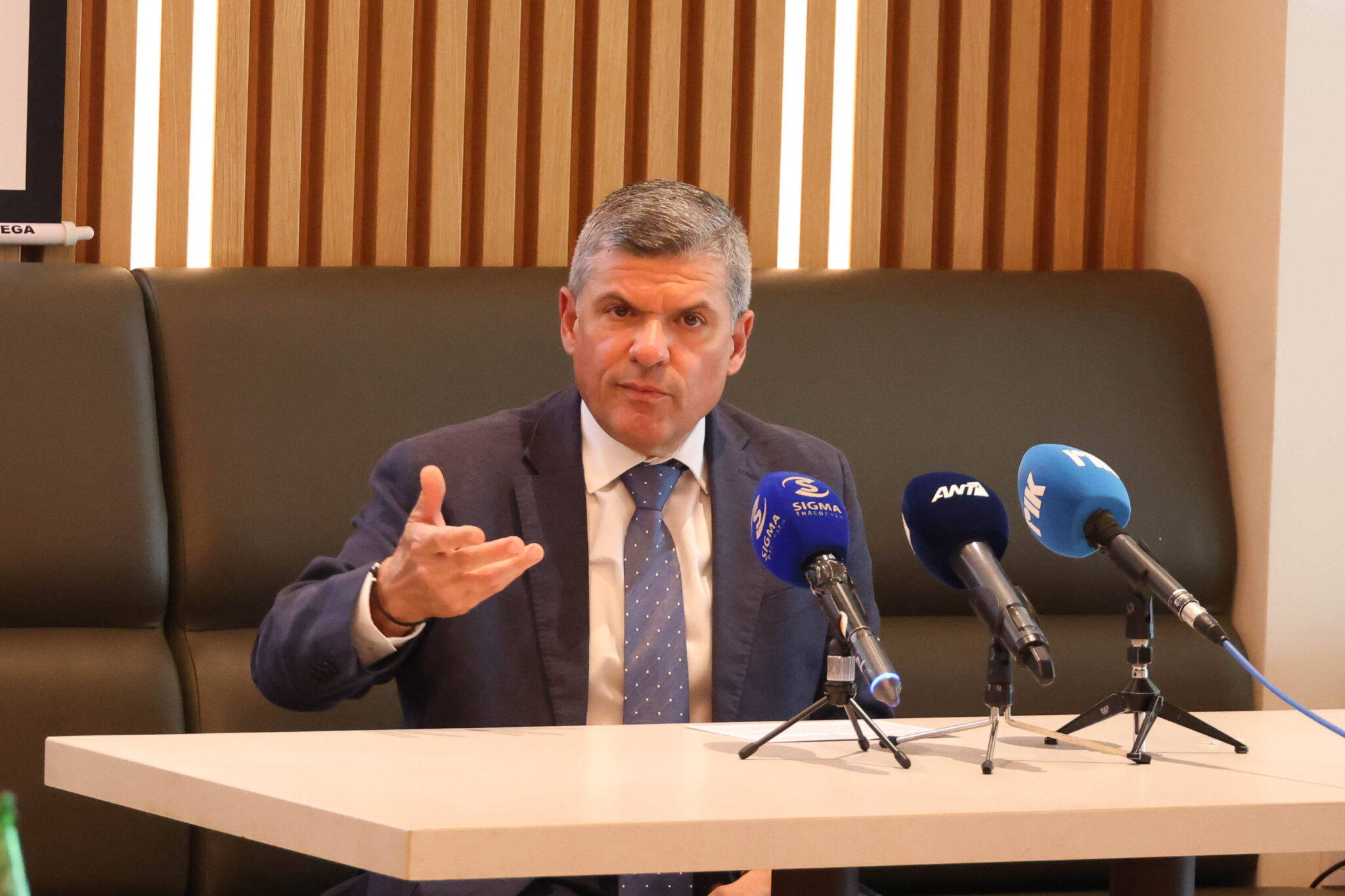 Παπαναστασίου: Σκοπός του ΑΔΜΗΕ ν' ανατρέψει το όχι της ΡΑΕΚ για Interconnector