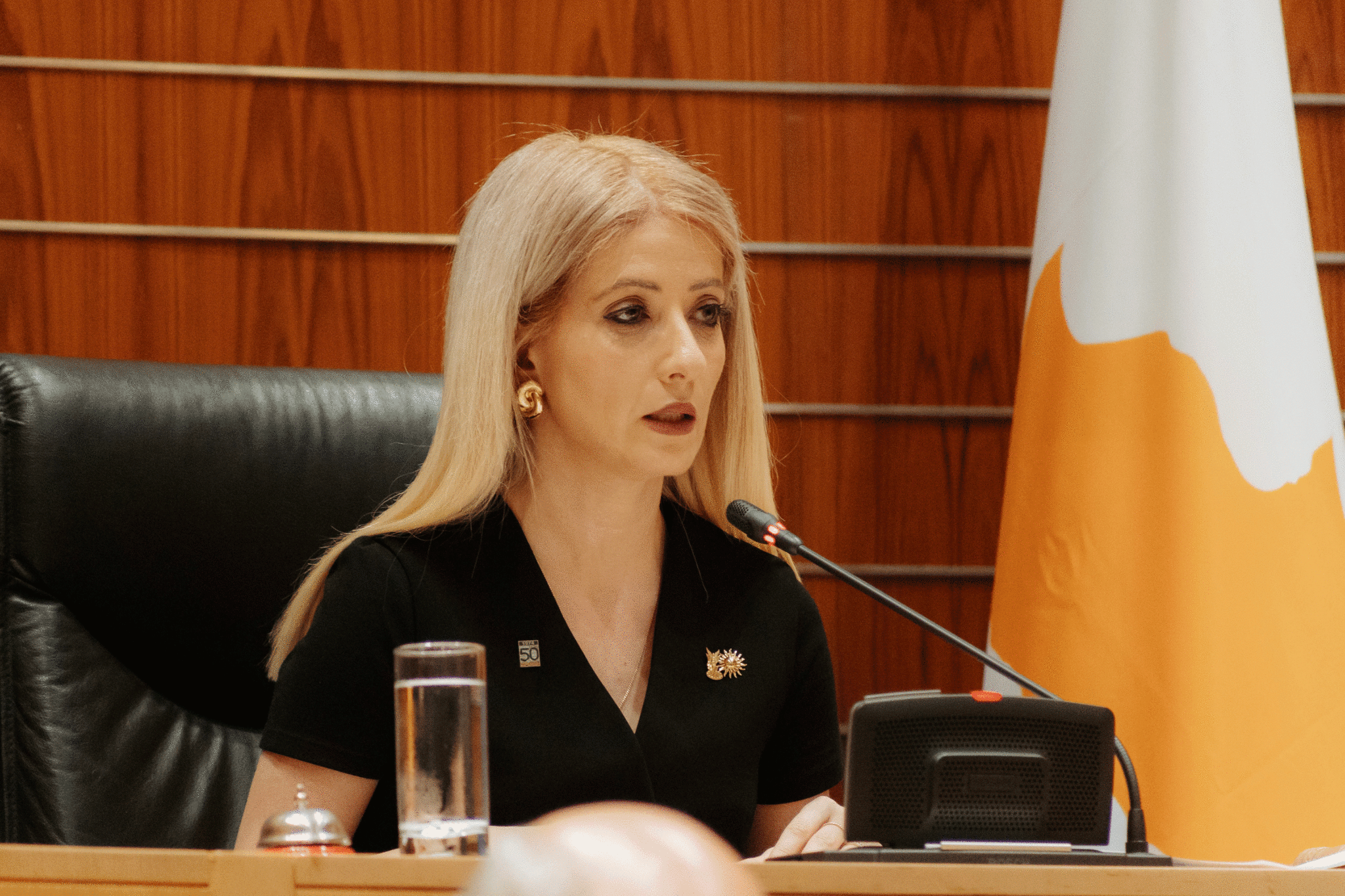 Η Αννίτα απαντά: Γιατί πήγε Αθήνα, τι έγινε με την επιστολή, ποιοι την χλεύασαν