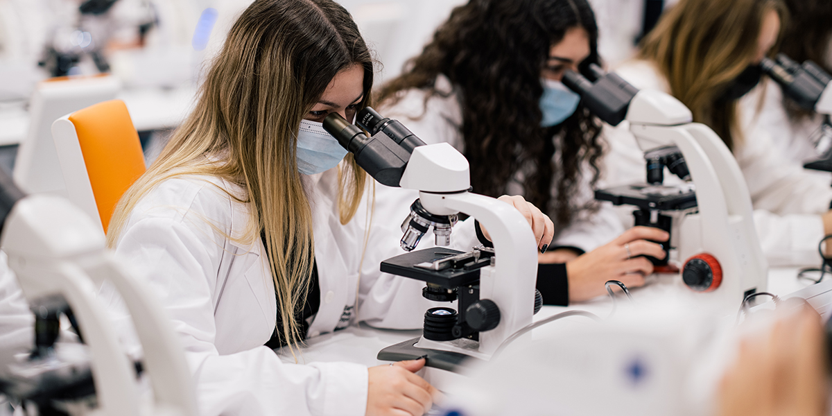 Σπουδές για Επιστήμονες στα Πεδία Υγείας και Ζωής