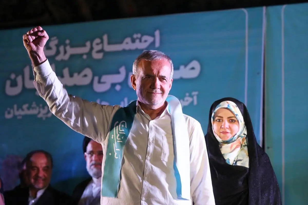 Ο νέος Πρόεδρος του Ιράν και οι σαρωτικές κυβερνητικές αλλαγές στην Αίγυπτο