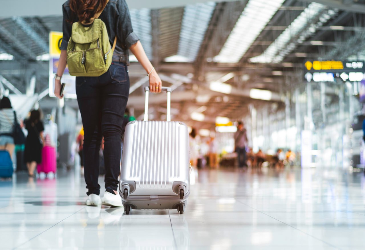 Όλο και περισσότεροι τουρίστες φθάνουν στα αεροδρόμια… καταλήγουν στα κατεχόμενα