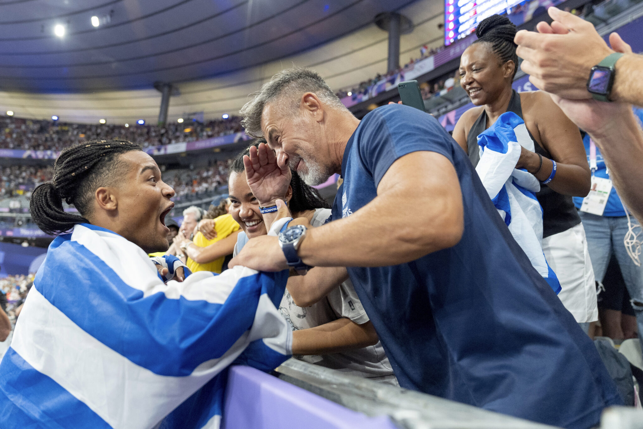 Συγκινητική ανάρτηση του πατέρα Καραλή: «Παιδί μου νικήσαμε, τον ρατσισμό…»