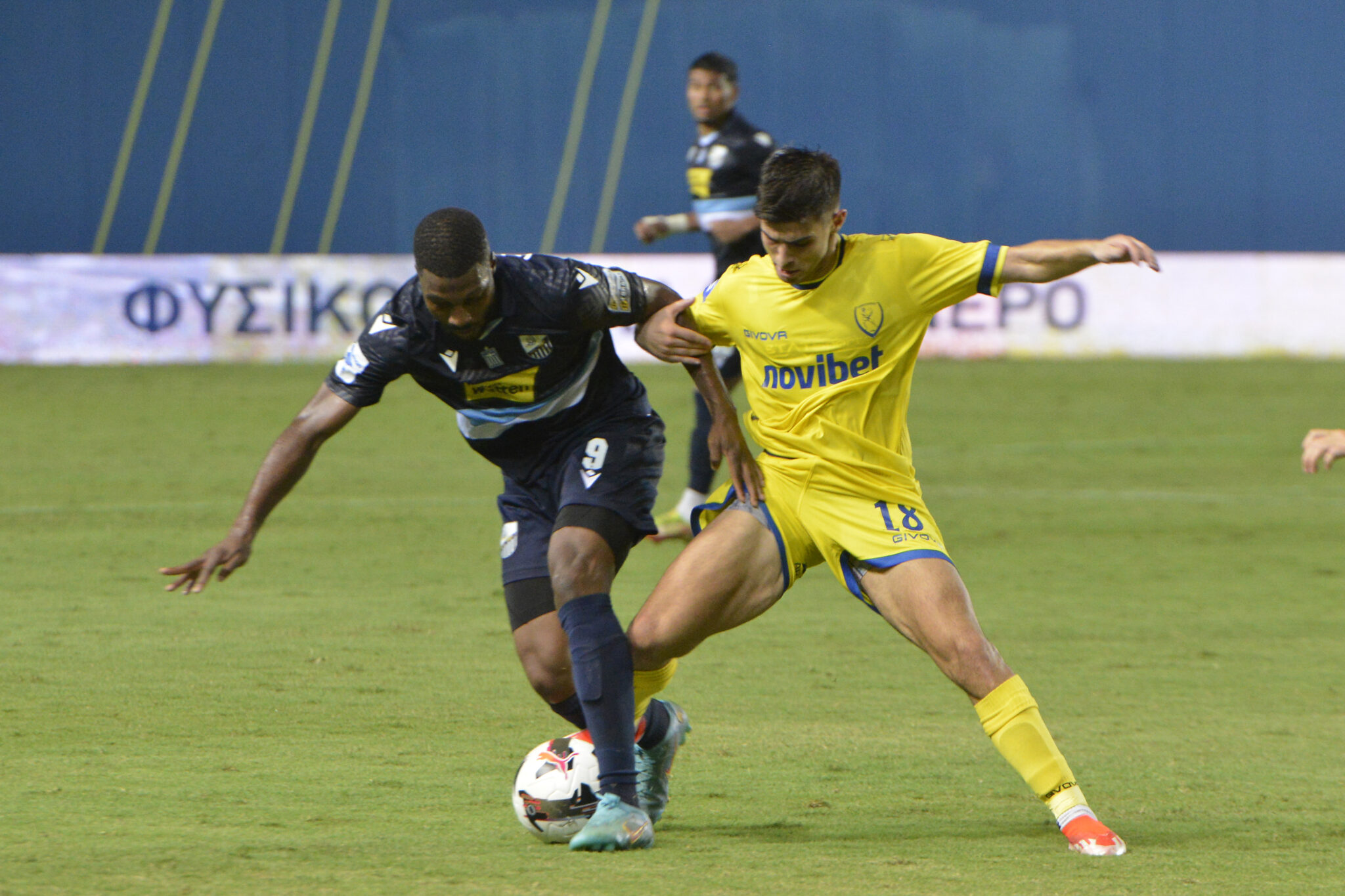 Ντεμπούτο με «διπλό» στο Αγρίνιο για τον Σατσιά στη Λαμία