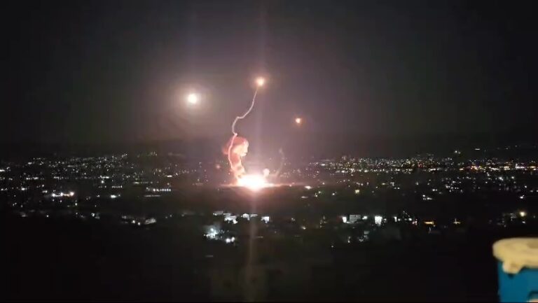 Το Ισραήλ χτύπησε αποθήκη όπλων της Χεζμπολάχ στον Λίβανο