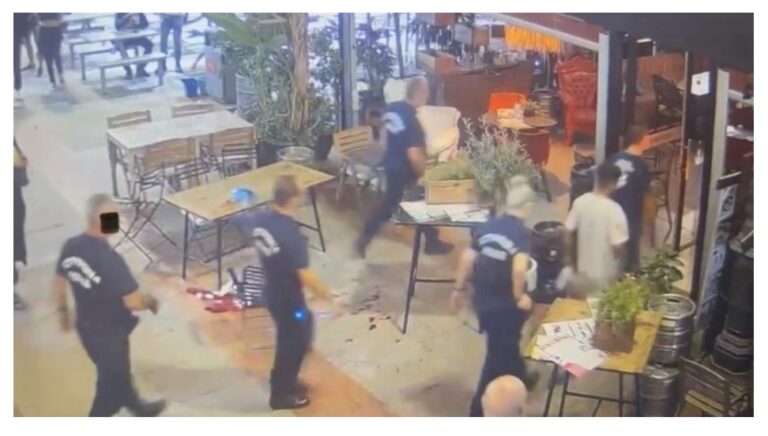 ΦΩΤΟ: Άγρια συμπλοκή μεταναστών στις Φοινικούδες, στο νοσοκομείο ένα πρόσωπο