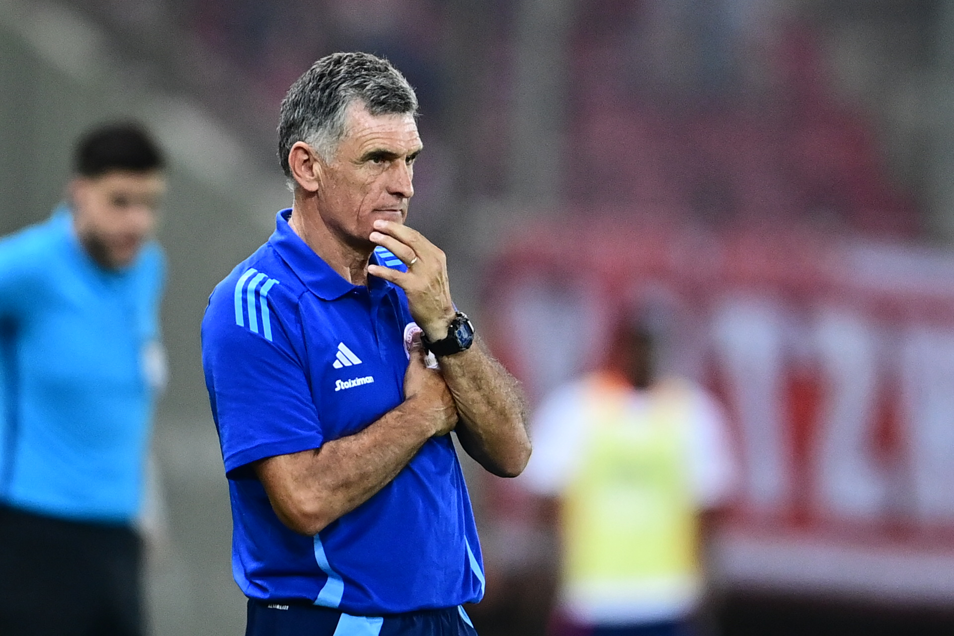 Σενάριο για τριάδα στην άμυνα με Λιόν στον Ολυμπιακό