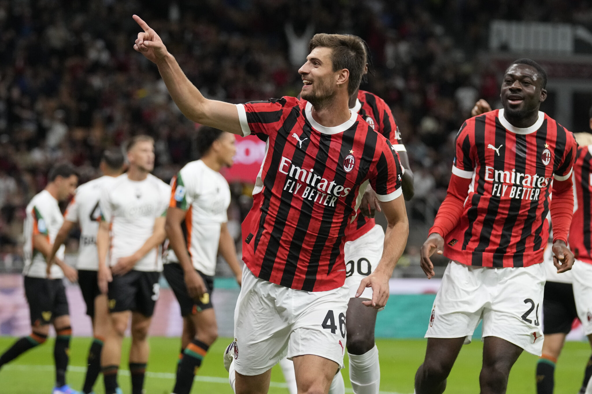 Συμφώνησε για νέο συμβόλαιο με τον Γκάμπια η Μίλαν