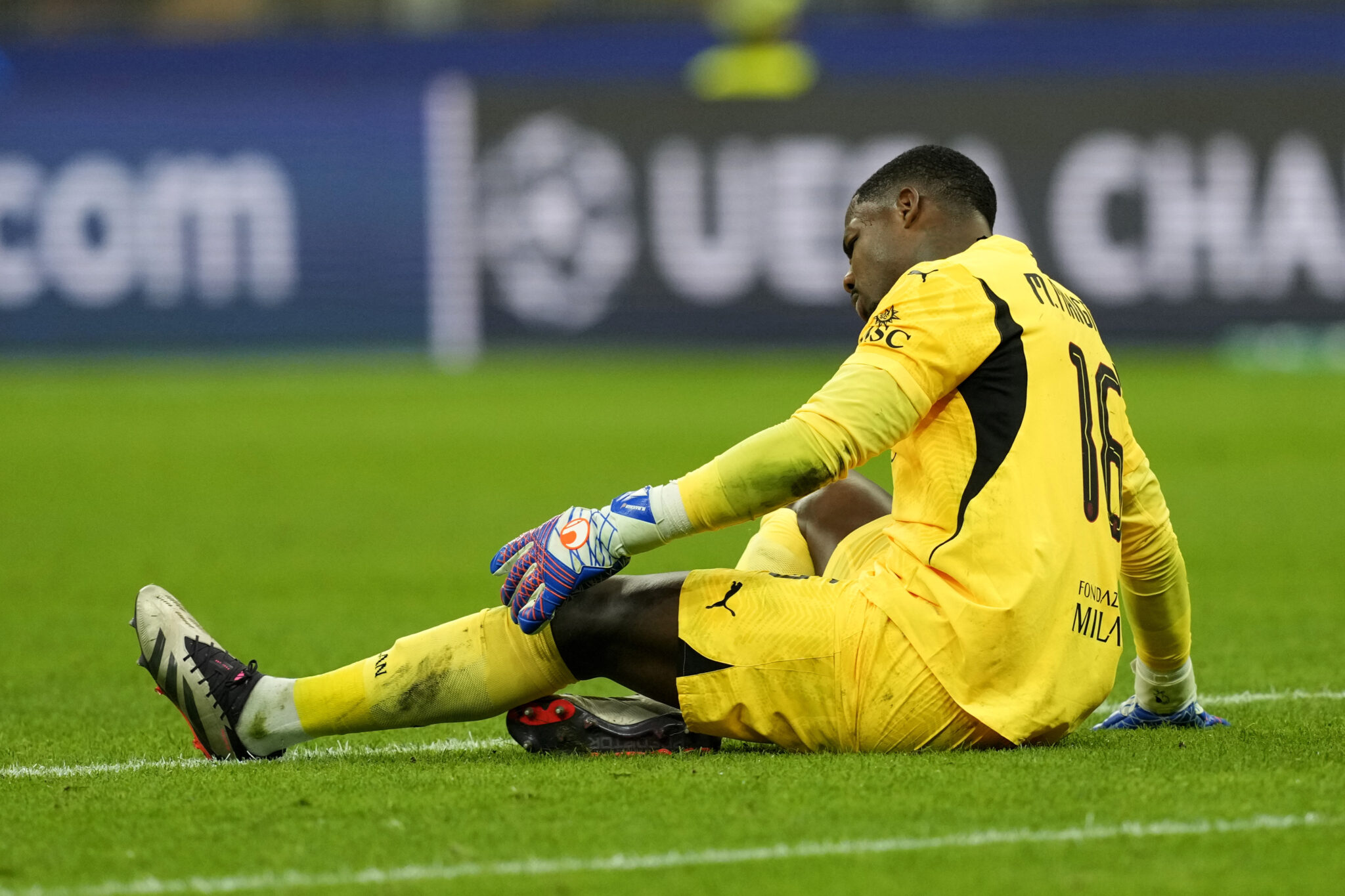 Ανακούφιση στη Μίλαν: Γλίτωσε τα χειρότερα ο Μενιάν